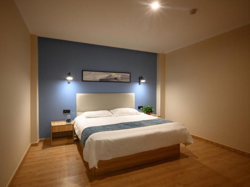 Greentree Inn Henan Kaifeng Gulou Square Express Hotel Экстерьер фото